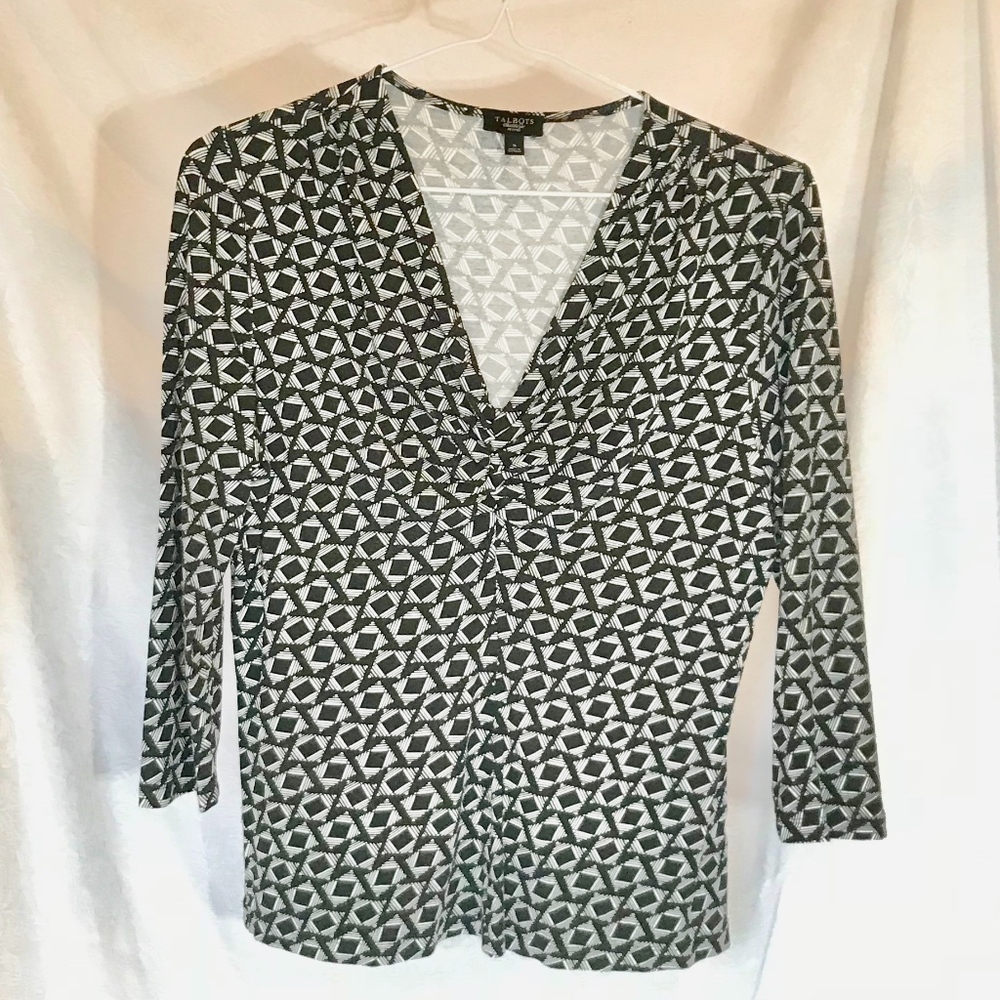 Petite Geometric Pullover